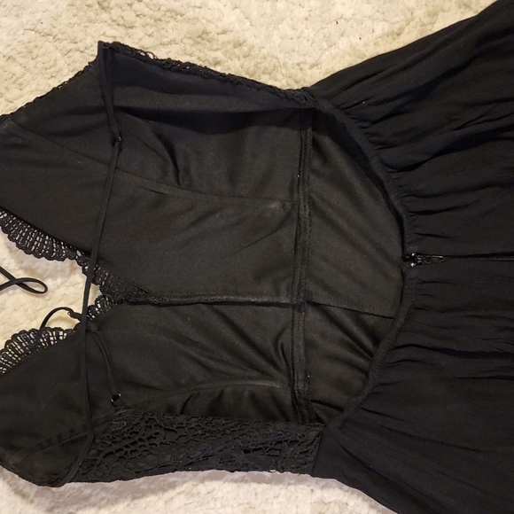 Little Black Romper - Picture 4 of 4